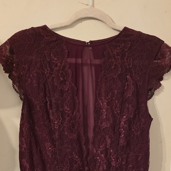 Cider Burgundy Lace Shapewear - Picture 9 of 9